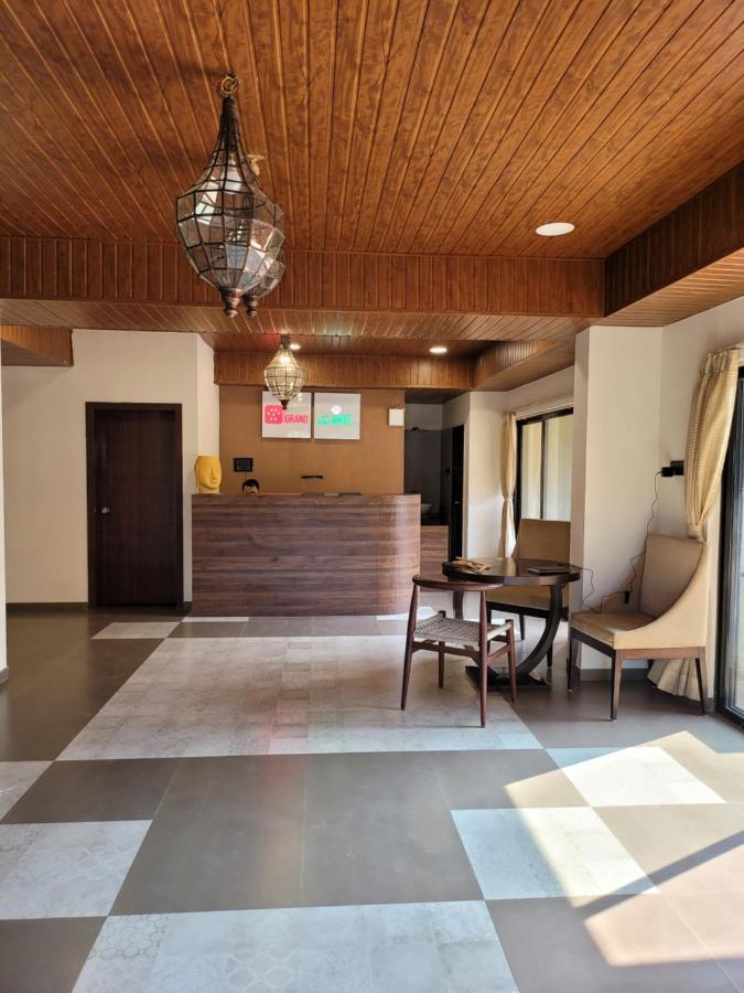 Mastiff Grand La Villae Lonavala Exterior foto